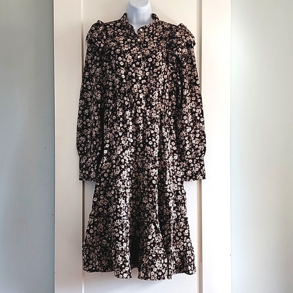 NWT Saks brand Area Stars Ashley Floral Dress size Medium